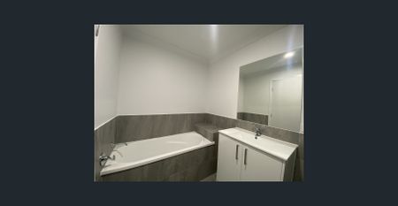 Modern Duplex Living in Jimboomba! - Photo 4