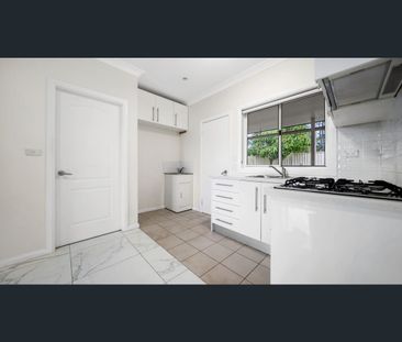 Granny Flat 13 Lexington Ave, Eastwood, NSW 2122 - Photo 4