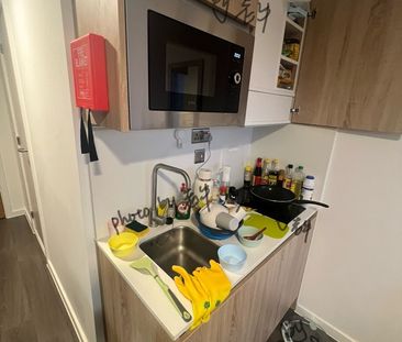 Room in a Shared Flat, Canvas Walthamstow, E17 - Photo 2