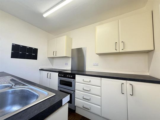 2 bedroom bungalow to rent - Photo 1