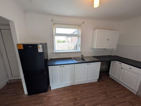 2 bedroom House To Let Total Size: 689 SQ FT - Photo 5