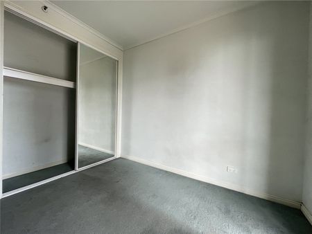 1111/83 Queensbridge Street - Photo 2