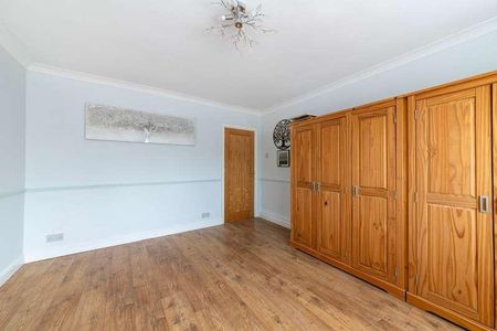 Thornfield Avenue, Connah's Quay, CH5 - Photo 4