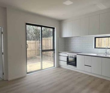 Brand New Homes for Rent – 5 Calthrop Close, Māngere - Photo 2