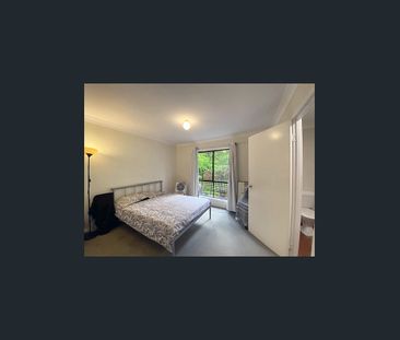 4brm low-set brick for rent - Photo 5