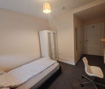 3 bedroom apartment to rent - Photo 5