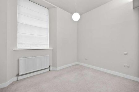 Craigie Drive, Plymouth, PL1 - Photo 2