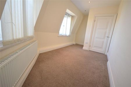3 bedroom apartment to rent - Photo 2