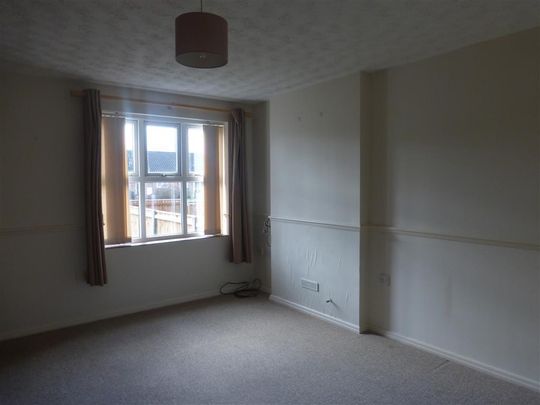 Norwich Road - Photo 1