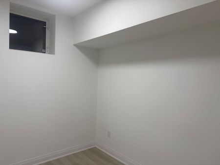 For Lease - 2649 Apricot Lane, Pickering, Ontario - Photo 5