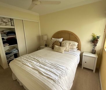 Helensvale - Photo 5
