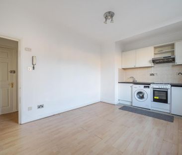 Studio to rent - Photo 5