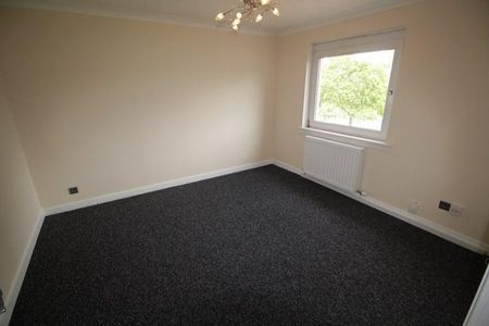 2 bedroom end of terrace house to rent - Photo 4