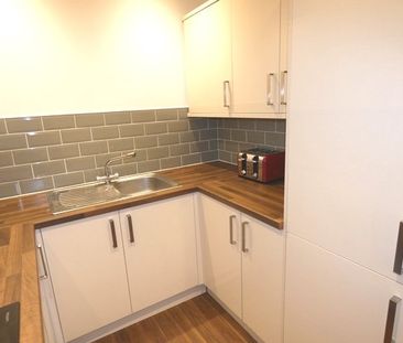 2 bedroom property to rent - Photo 2