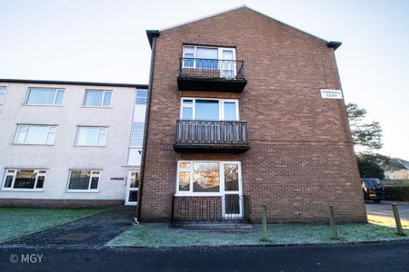 2 bedroom ground floor flat to rent - Photo 5