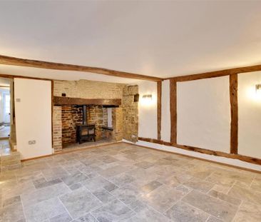 4 bedroom terraced house to rent - Photo 2