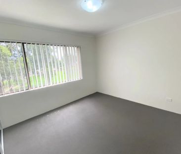 MODERN 2 BEDROOM APARTMENT LOCATED IN THE HEART OF MT DRUITT - Photo 3