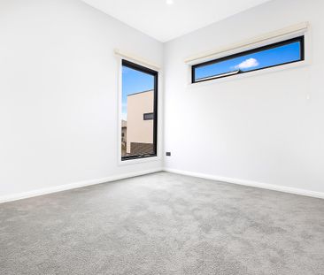 2/59 Gilded Road, Werribee VIC 3030 - Townhouse For Rent | Domain - Photo 6
