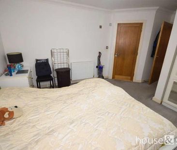 Queens Park Avenue, BH8 - Photo 5