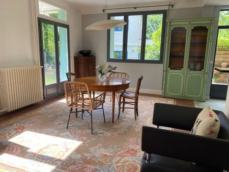 Tout savoir sur cette maison à Le Vésinet - Photo 2