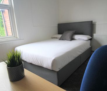 Flat 2, 6 Chestnut Avenue, LS6 1BA, Leeds - Photo 1