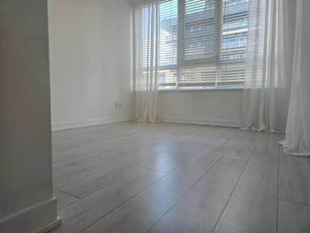 One plus den condo for rent Oakville - Photo 4