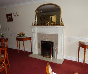 1 bedroom Flat To Let - Photo 5