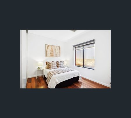 15 Poole Avenue, Woodville South, SA 5011 - Photo 3