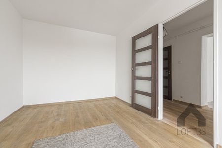 Dwupokojowe mieszkanie na osiedlu Stałym w Jaworznie do wynajęcia | Spacer 3D - Photo 3