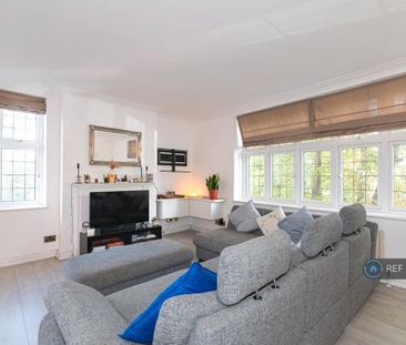 3 bedroom flat to rent - Photo 2