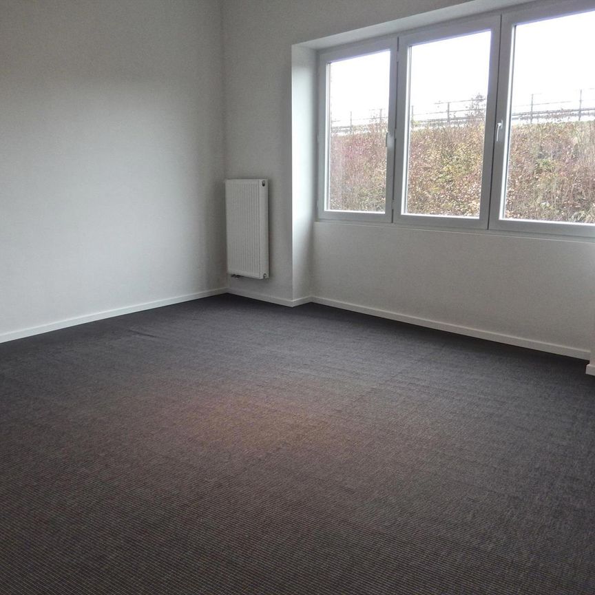 Vlotte verbinding met het centrum - Photo 1