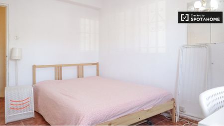 madrid, Community of Madrid 28032 - Photo 4