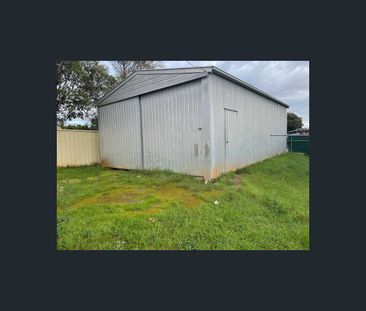 5 Oswin Court, Morphett Vale, SA 5162 - Photo 2