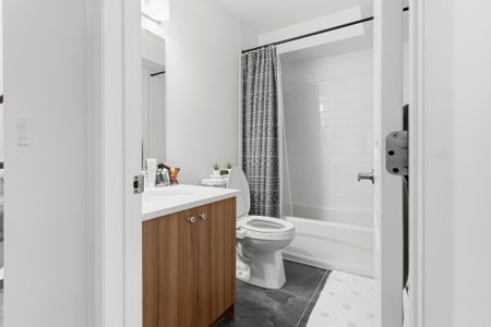 For Lease - 325 Foliage Private, Parkway Park - Queensway Terrace S and Area, Ontario - Photo 5