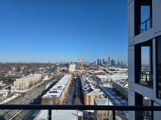 1007 The Queensway #906 - Photo 1