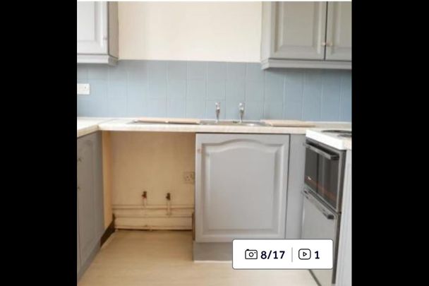 2 Bed Flat, Woodnewton Close, M18 - Photo 1