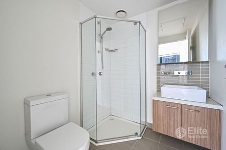 2 Bedroom 2 Bathroom Apartment in Melbourne Star - Photo 4
