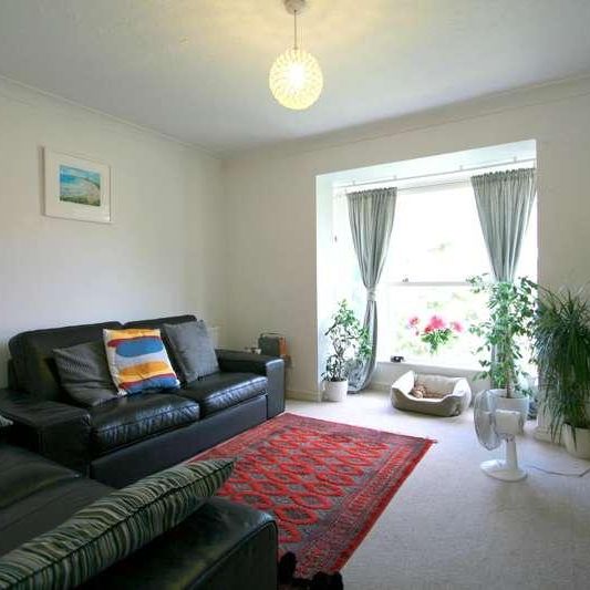 Farriers Road, Epsom, KT17 - Photo 1