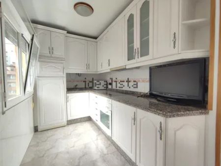 Alquiler de piso en Marqués de Urquijo, 13 - Photo 2