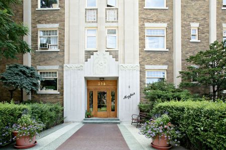 For Lease - 398 Avenue Road Unit# 525, Toronto, Ontario - Photo 4