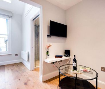 Studio to rent - Photo 2