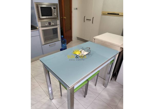 THREE-BEDROOM APARTMENT – ORIHUELA