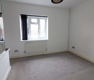 2 Bedroom Terraced To Rent - Photo 4