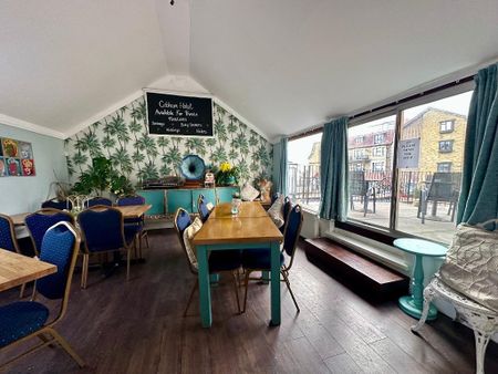 14 bedroom detached house to rent - Photo 2