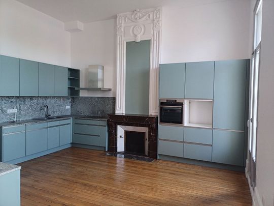 Location appartement 6 pièces, 166.77m², Sète - Photo 1
