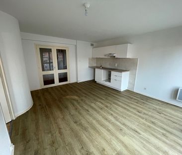 Location Appartement 2 pièces 41m² - Photo 3