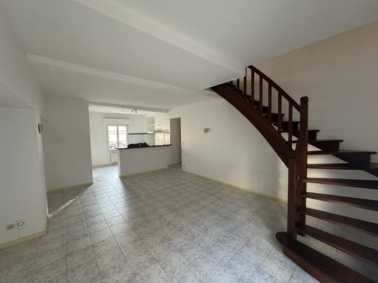 Location Appartement 3 pièces 83m² ANGOULEME 16000 - Photo 1