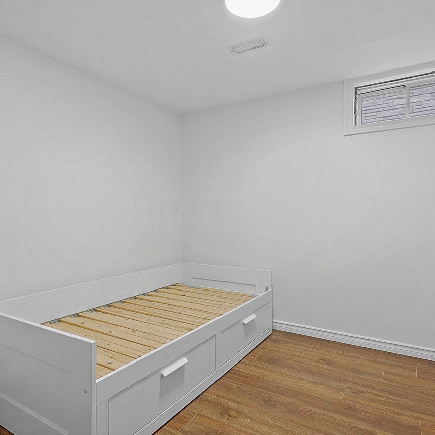 For Lease - 68 Athabasca Street, Oshawa, Ontario - Photo 1