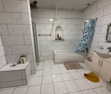 Single bedroom to rent close to Seven Kings station- £550 pcm - Photo 1
