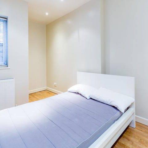 Centrally located one bedroom property minutes to Old Street Station - Photo 1